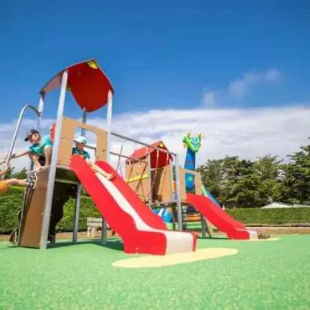 Parque de Campismo 3 Etoiles - Piscine - Ccaaffc *