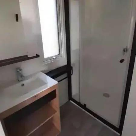 3 Etoiles - Piscine - Ccaaffc Parque de Campismo Prigny