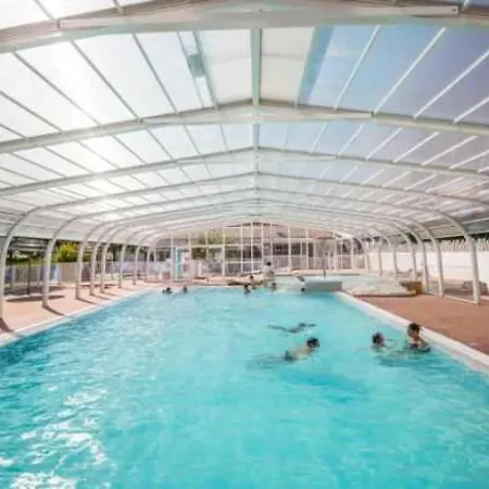 אתר קמפינג 3 Etoiles - Piscine - Ccaaffc *