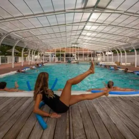 Parque de Campismo 3 Etoiles - Piscine - Ccaaffc *