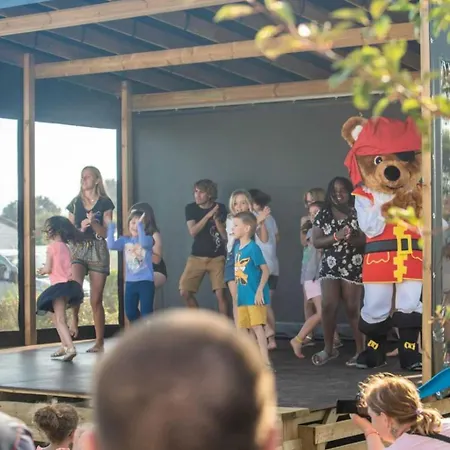 3 Etoiles - Piscine - Ccaaffc Parque de Campismo Prigny