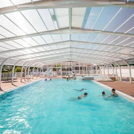 캠프장 Zecamping 3 Animaux Acceptes Club Enfant Piscine Couverte 3*
