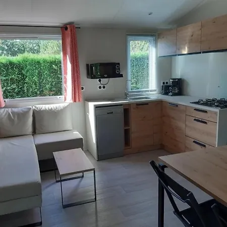 Zecamping 3 Animaux Acceptes Club Enfant Piscine Couverte Kemp