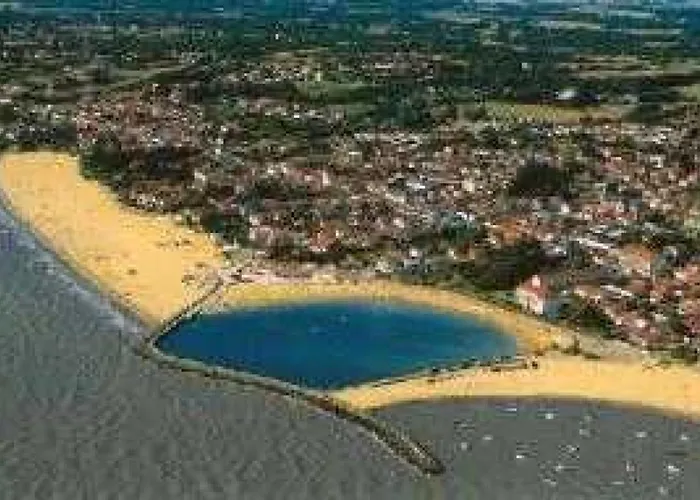 キャンプ場 3 Etoiles - Piscine - Ccaaffc Prigny