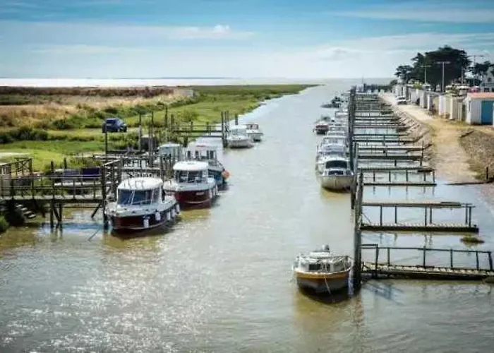 3 étoiles - Piscine - Ccaaffc Camping
