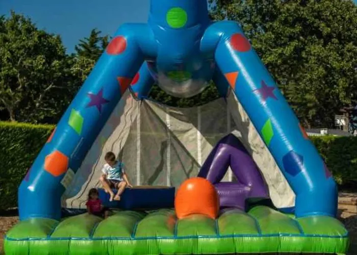 3 Etoiles - Piscine - Ccaaffc Camping *