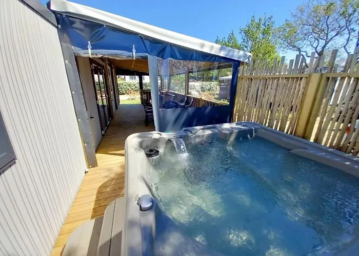 Кемпинг Zecamping 3 Animaux Acceptes Club Enfant Piscine Couverte Prigny