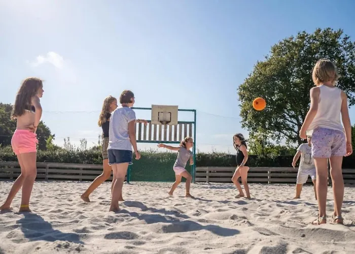 Zecamping 3 Animaux Acceptes Club Enfant Piscine Couverte